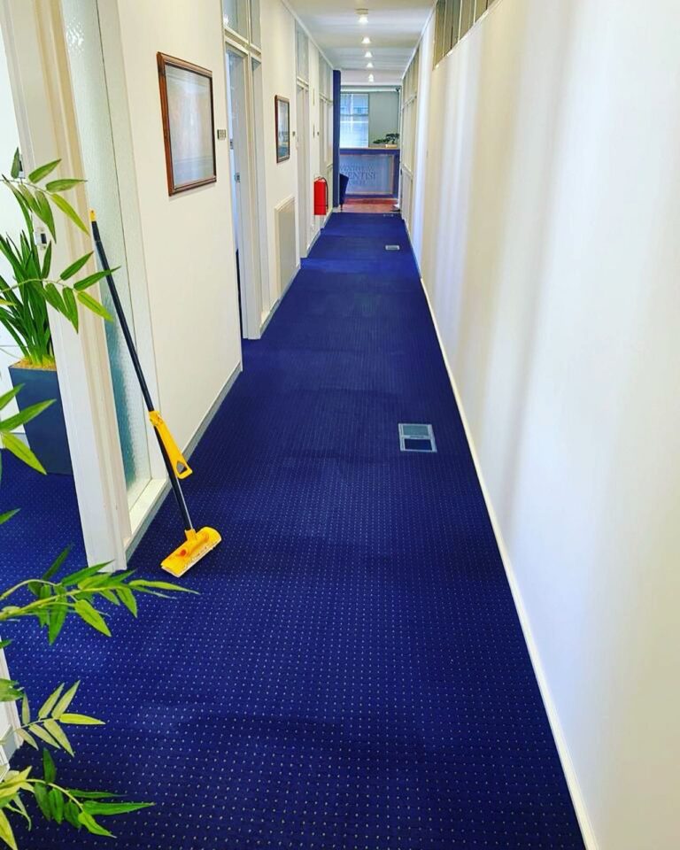 Professional cleaning result in a Canberra commercial interior
